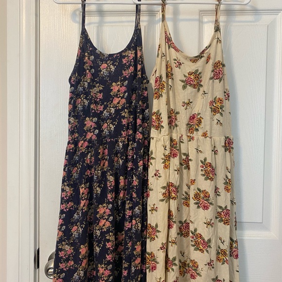 Forever 21 dresses - Picture 3 of 4